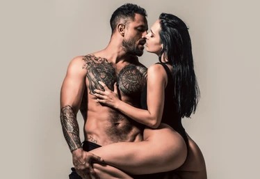 Dating girl escorts in Mumbai