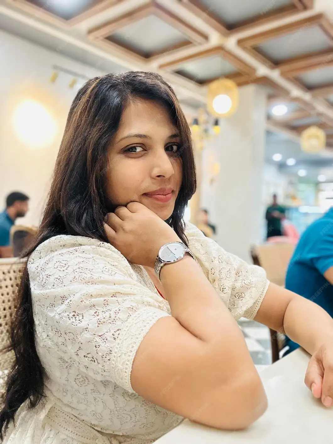 Housewife escorts in Mumbai